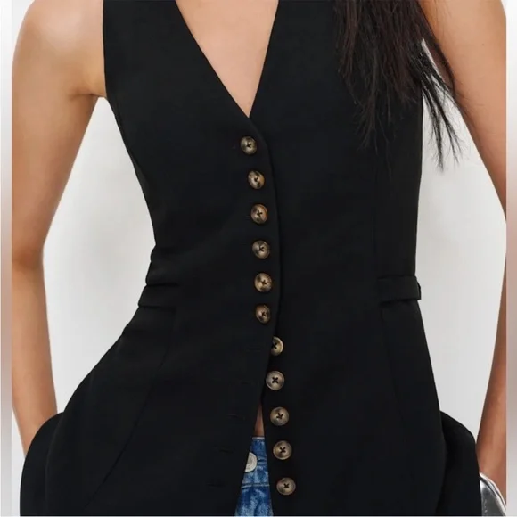 NWT • Rowe vest in black - size 4 - Picture 2 of 9